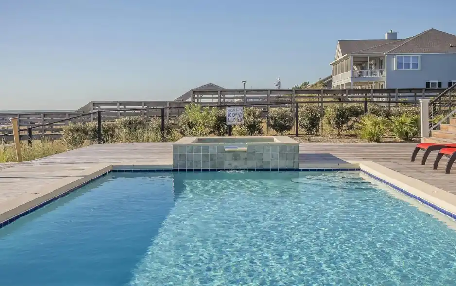 Waterside Retreats of Canada (1)